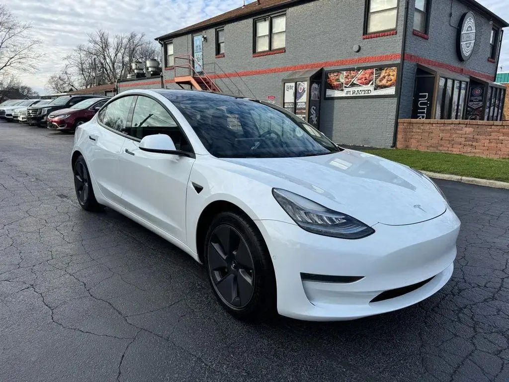 Tesla Model S image 6