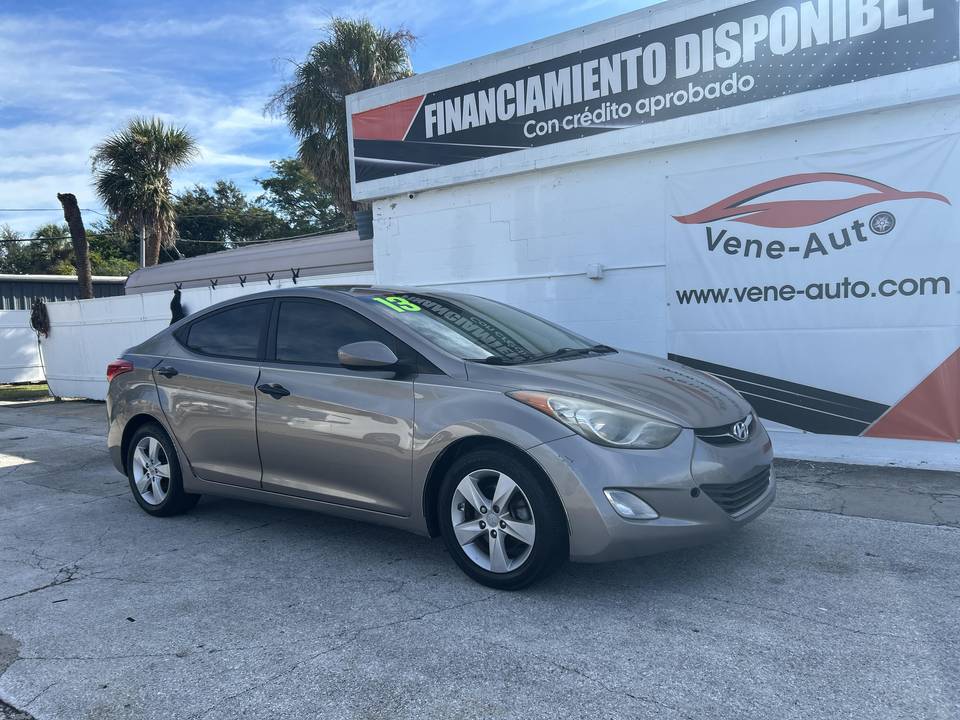 Hyundai Elantra image 2